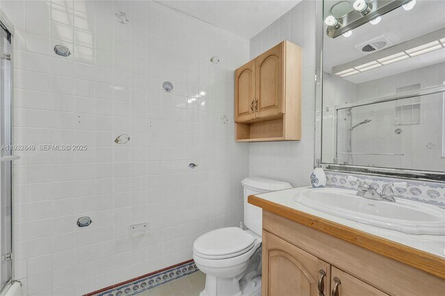 Building Photo - 203 Allen Ave