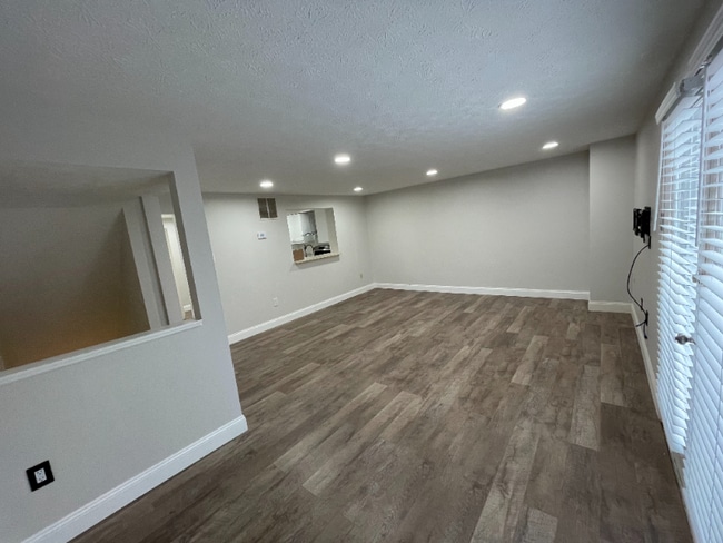 Building Photo - 8308 Silver Trumpet Dr