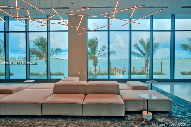 Building Photo - 3131 NE 7th Ave