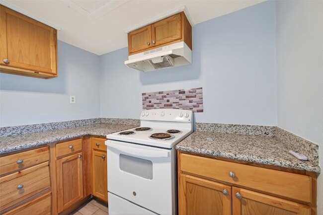 Building Photo - 7454 Navidad Rd