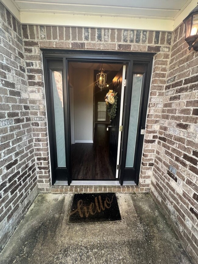 Building Photo - 3 bedroom 2 bathroom in Clear Creek Colony