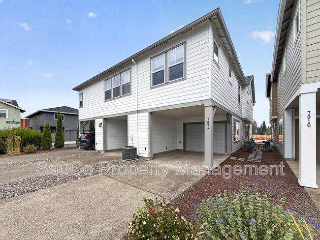 Building Photo - 7024 SE Frasier Ln