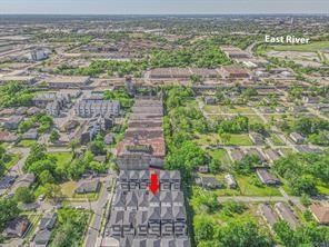 Building Photo - 625 Emile St