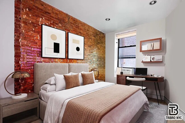 Building Photo - Furnished room/NOT APARTMENT