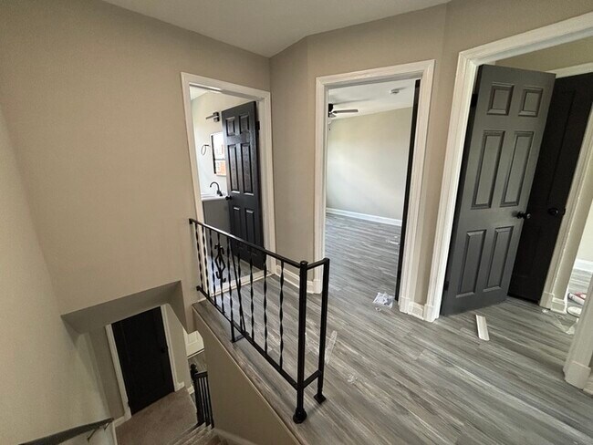 Building Photo - 3 Bedroom 2 Bathrooms, 21213