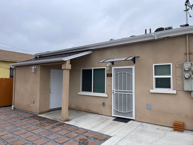 Primary Photo - Brand new 1 bedroom 1 bath duplex in San D...