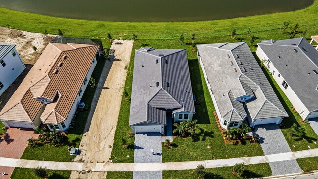 Building Photo - 14184 Lacebark Ln