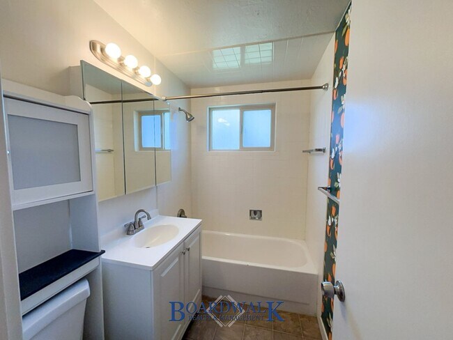Building Photo - 325 Baird Cir