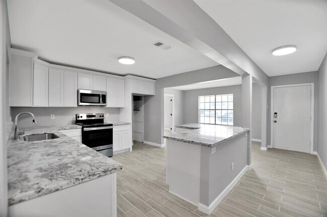 Building Photo - 1505 New Orleans St