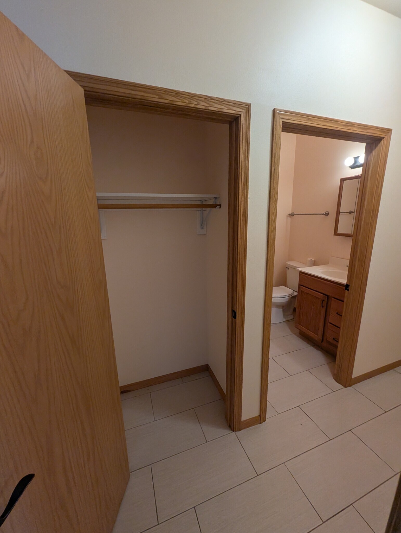 Building Photo - 6617 Scattergood Ln