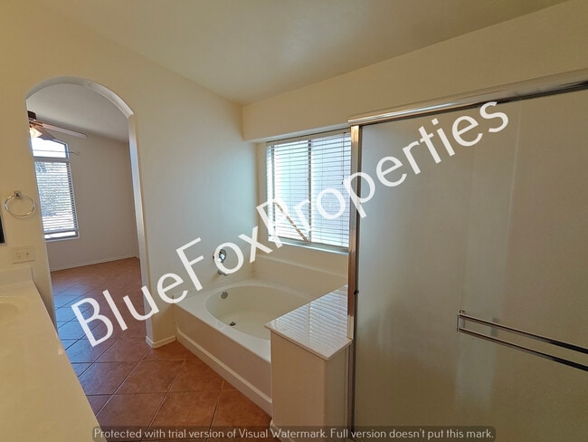 Building Photo - 60354 Alpine Way