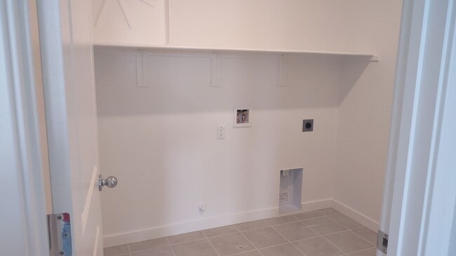 Building Photo - 6064 Sunscape Wy