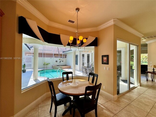 Building Photo - 1740 Ludlow Rd