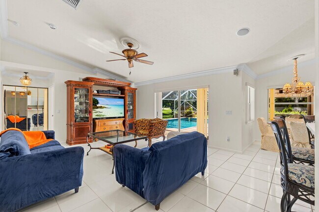 Building Photo - 15495 Rolling Meadows Cir
