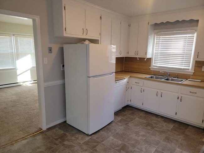 Building Photo - For Rent – Charming 3 Bedroom Rancher – $1,800/Month