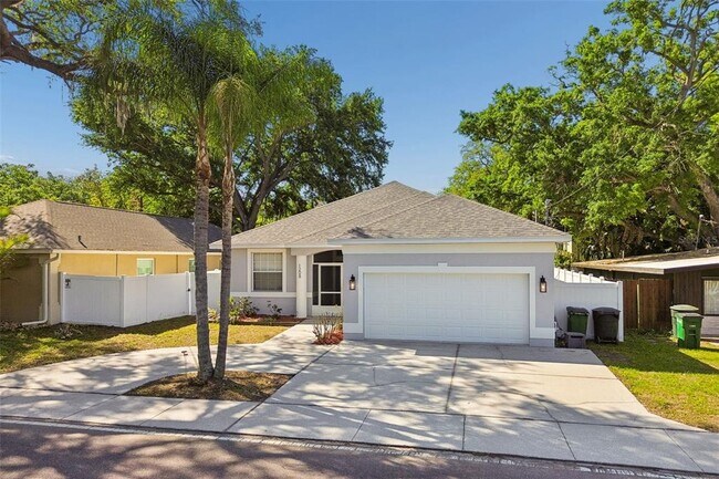 Building Photo - 1208 DR Martin Luther King JR Street North