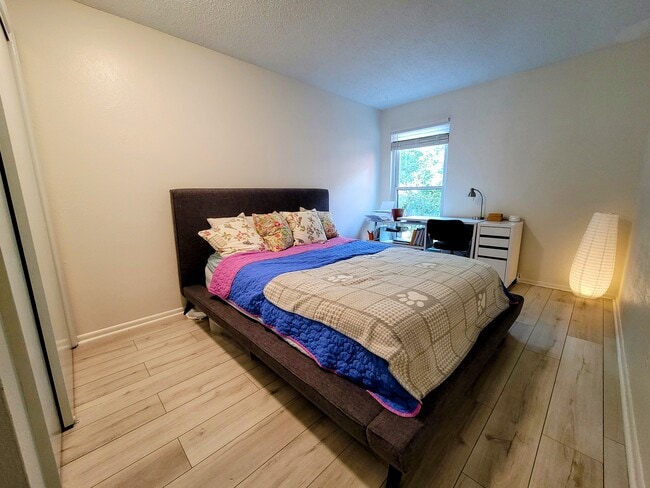 Building Photo - 6450 Wright St