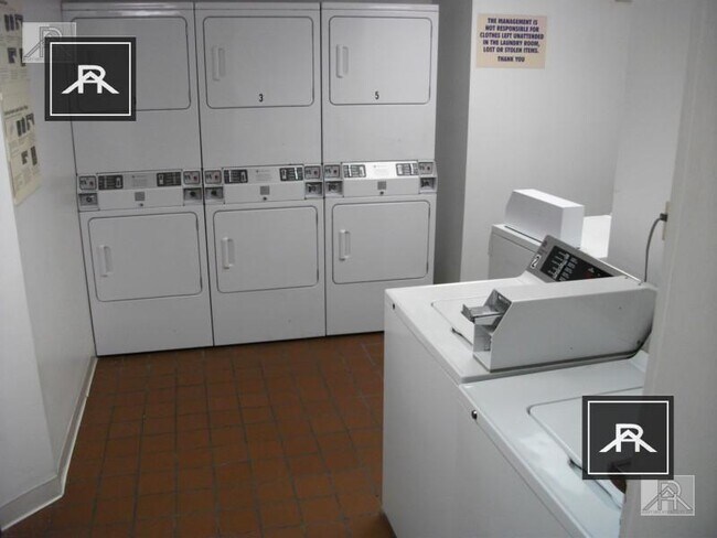 Building Photo - 1 bedroom in Boston MA 02215