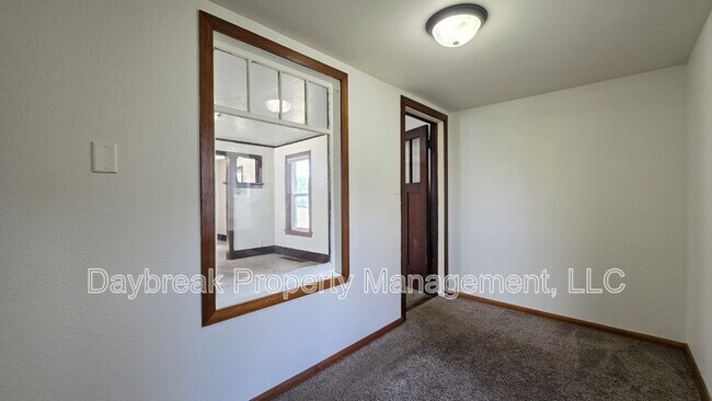 Building Photo - 1312 1/2 3rd Avenue North
