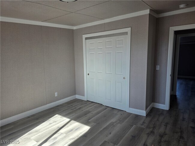 Building Photo - 1611 E Gamebird Rd