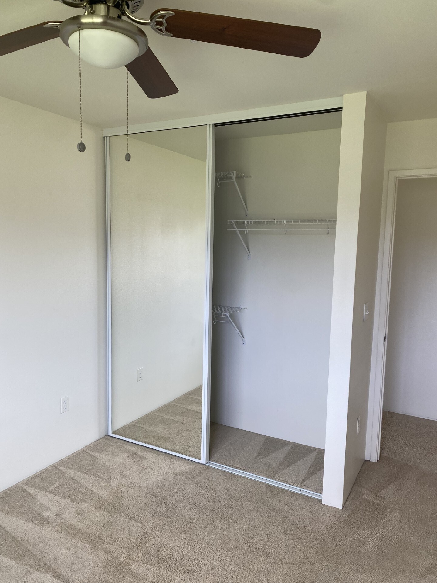 Building Photo - 50 Kihalani St