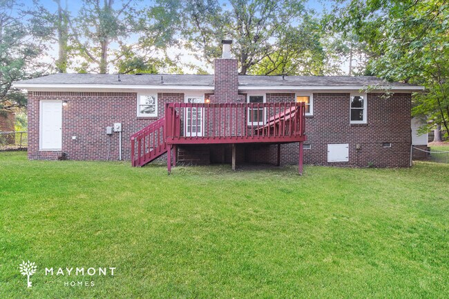 Building Photo - Charming 3-Bedroom