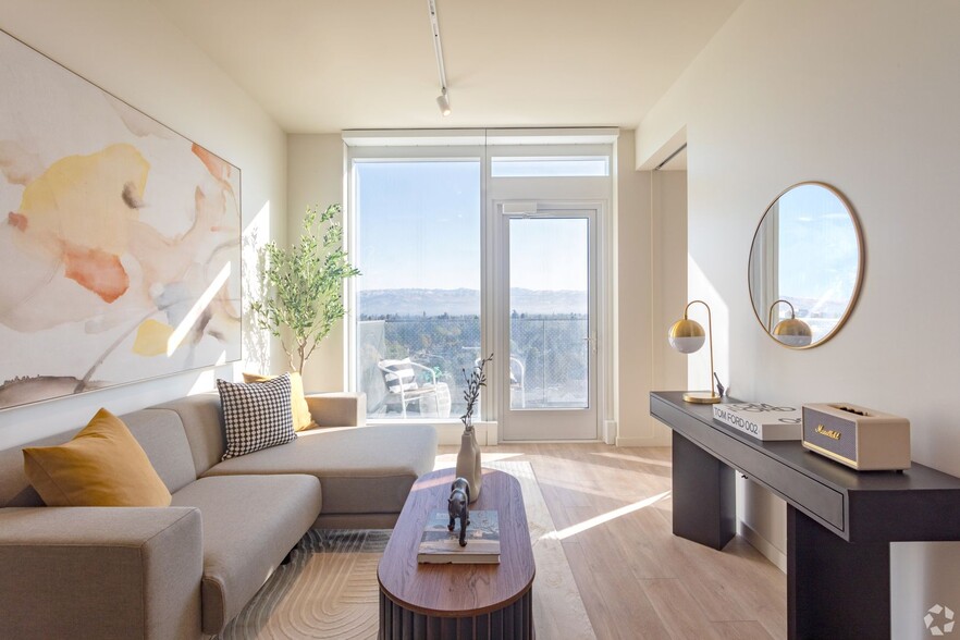 Interior Photo - The Fay