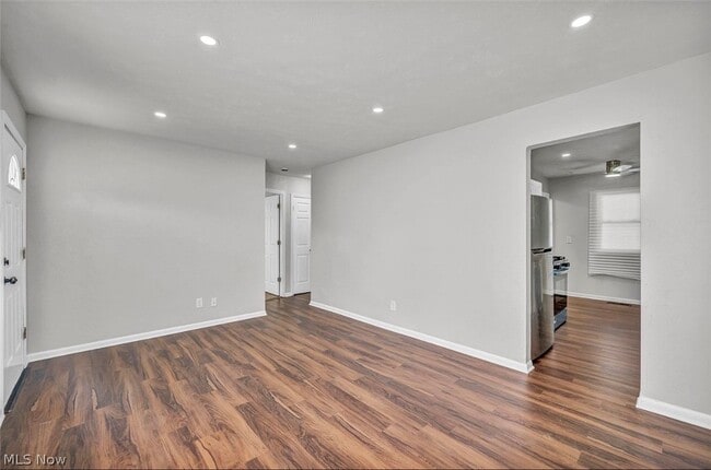 Building Photo - 12508 Sobieski Ave