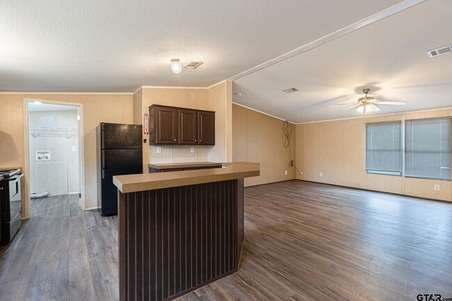 Building Photo - 12883 FM 2710