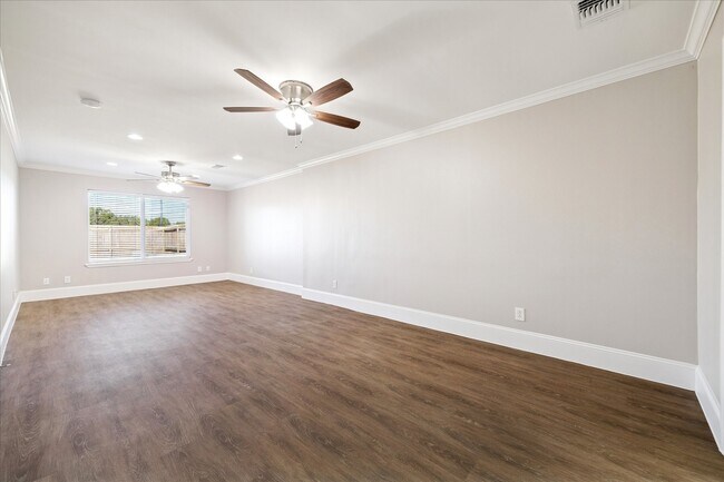 Building Photo - 3123 W Heatherock Cir