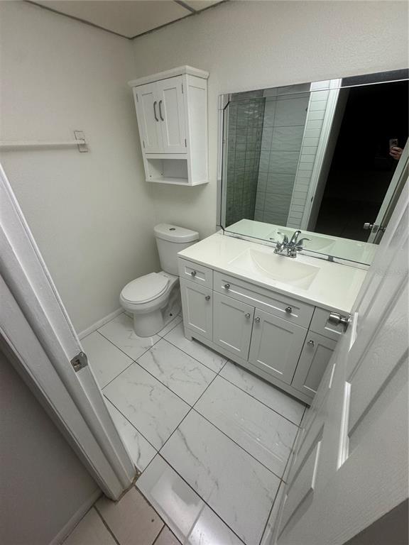 Building Photo - 3300 Fox Chase Cir