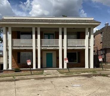 Building Photo - 2023 NW 25th St