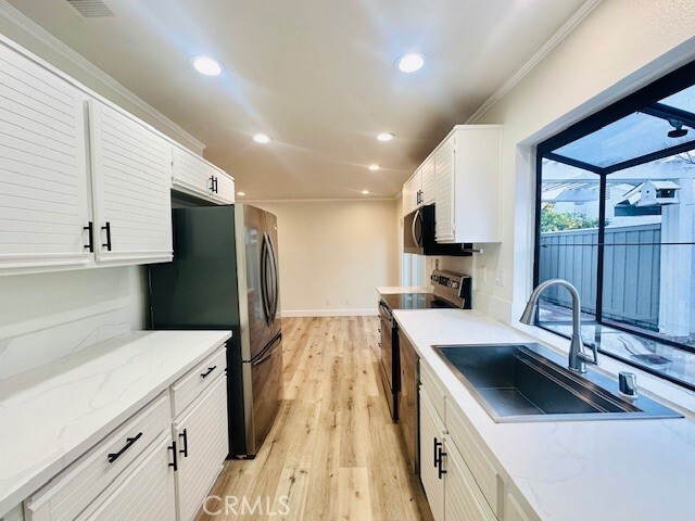 Building Photo - 12 Amberleaf