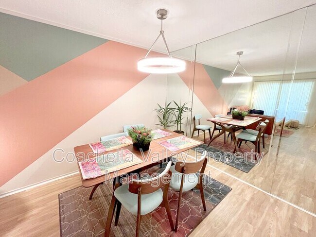 Building Photo - 2860 N Los Felices Rd