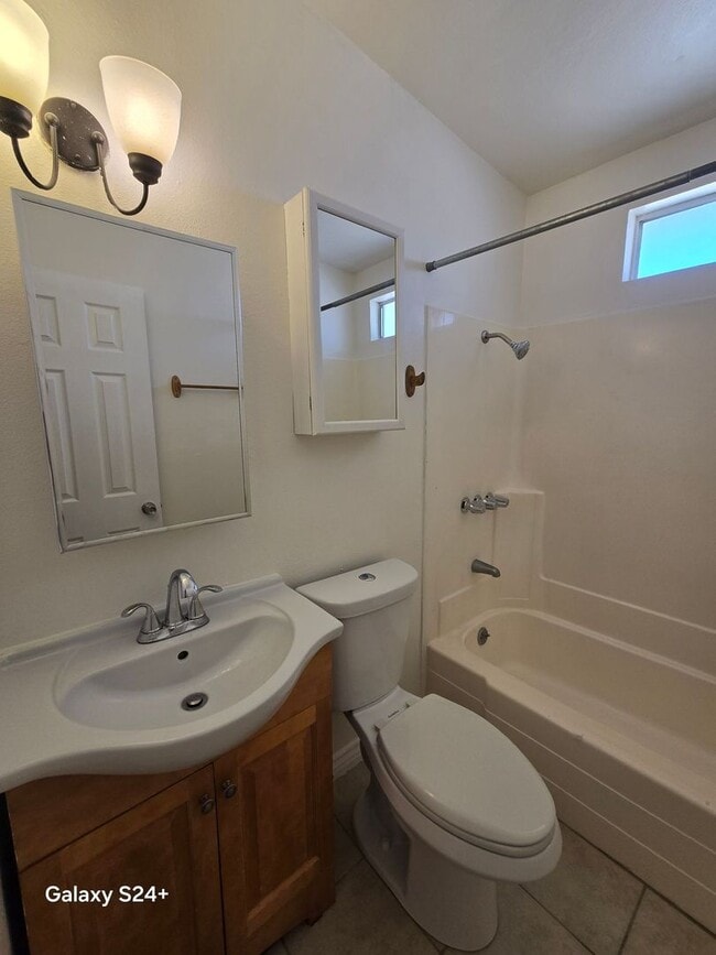 Building Photo - 5826 Ocotillo Ave
