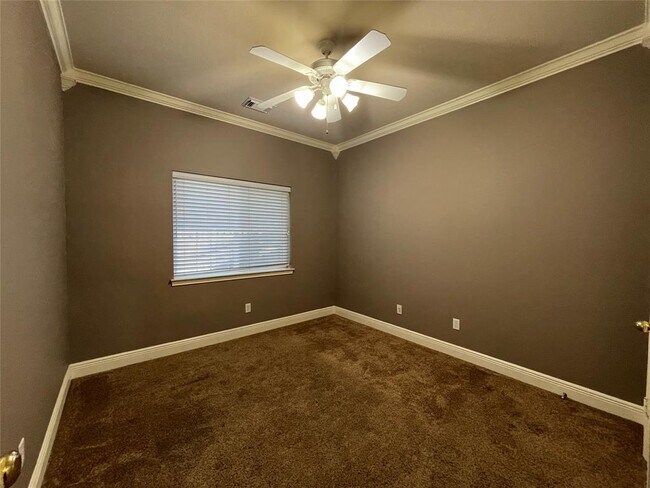 Building Photo - 2504 Avenue N