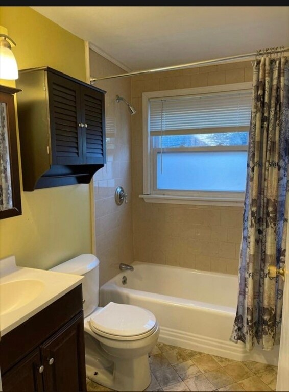 Building Photo - 775 Lagrange St