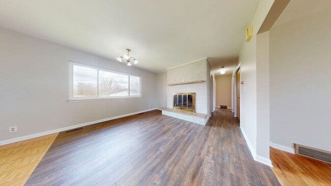 Building Photo - Shelby Schools, 3+ Bedrooms, Next to 1st Baptist Church!
