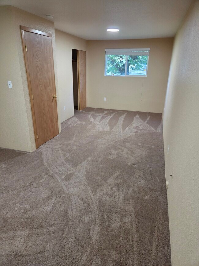 Master - 25119 237th Ct Se