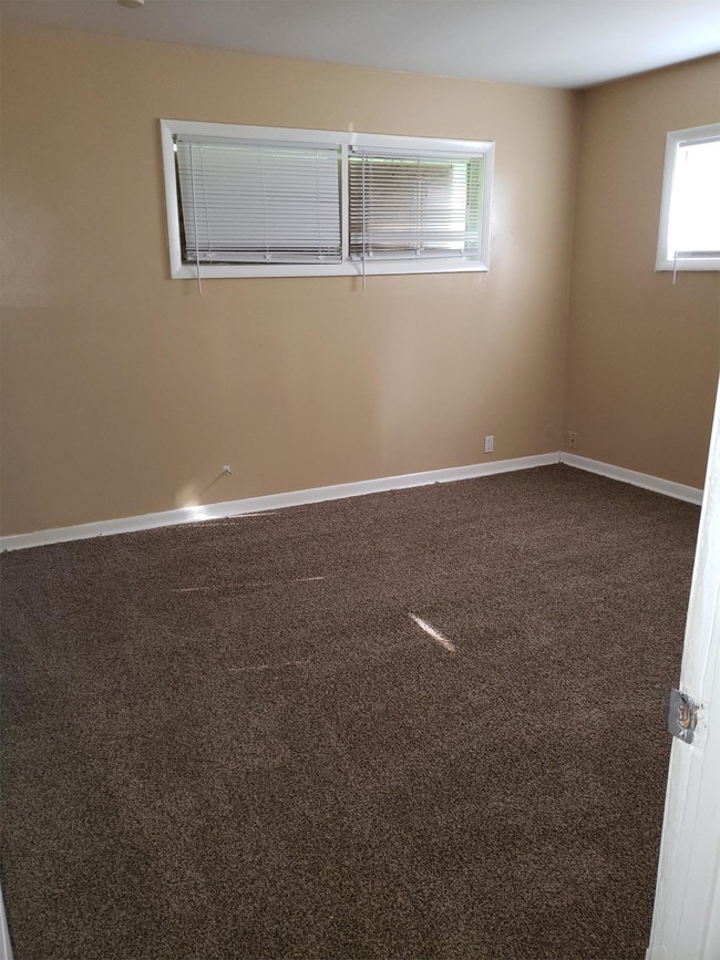 Building Photo - 7802 Ruskin Way