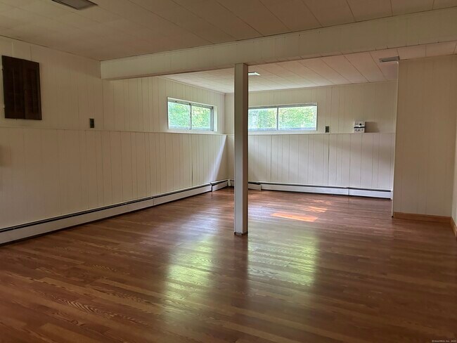 Building Photo - 14 Aspen Ledges Rd