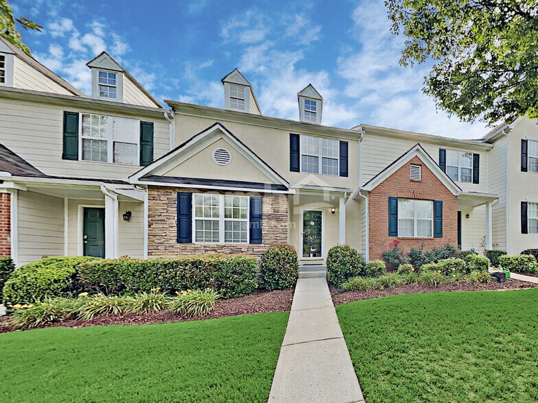 Primary Photo - 2693 Waverly Hills Dr