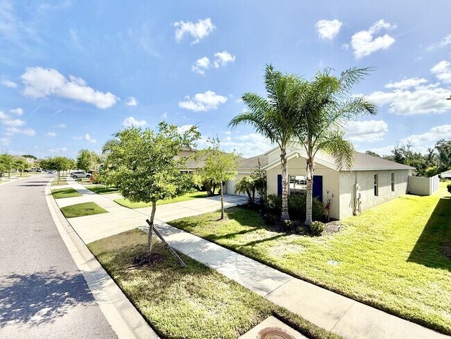 Building Photo - 17134 White Mangrove Dr