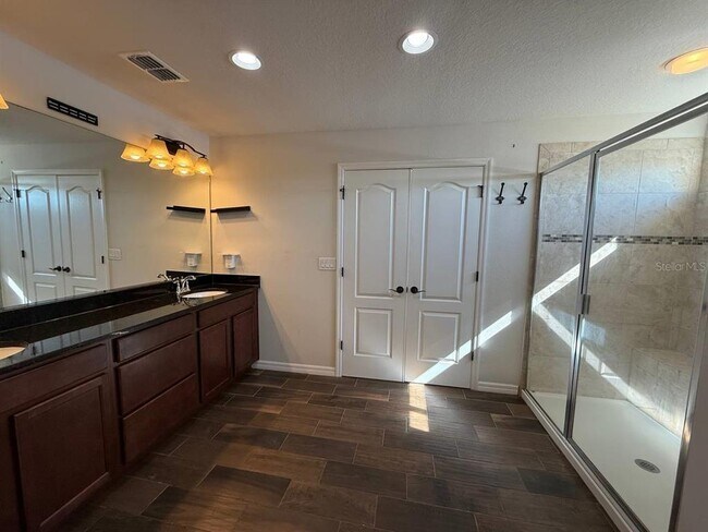 Building Photo - 14112 Poke Ridge Dr