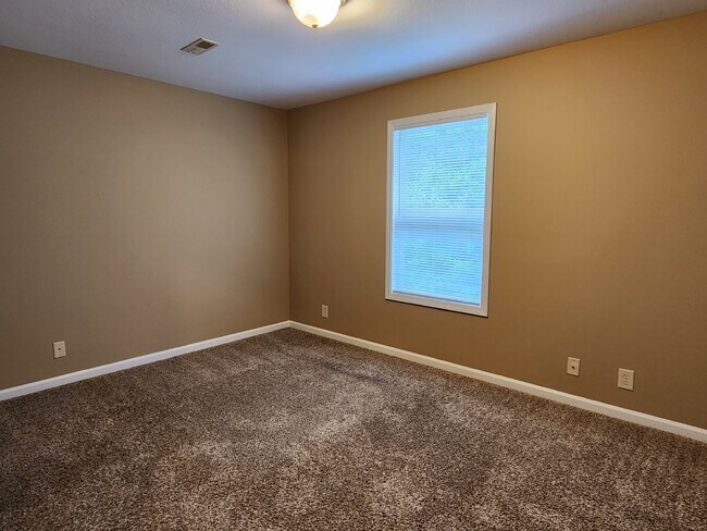 Building Photo - 2813 A COBALT DR