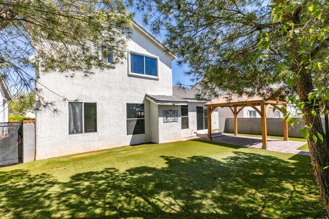 Building Photo - 7943 Meandering Path Ave