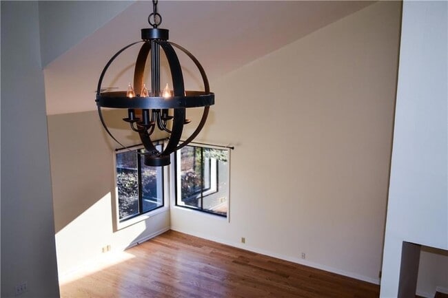 Building Photo - 1209 Fairfield Drive
