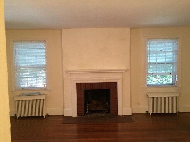Building Photo - 608 Wayne Ave