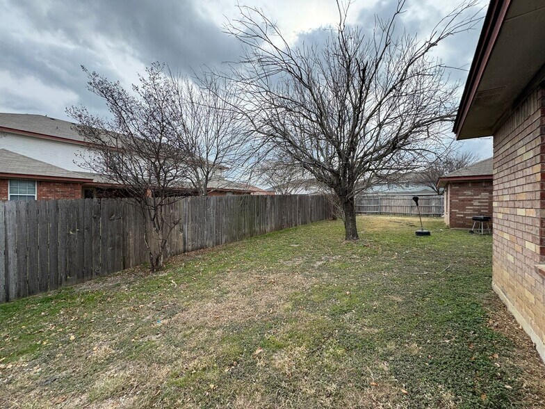 Building Photo - 4508 Mattie Dr