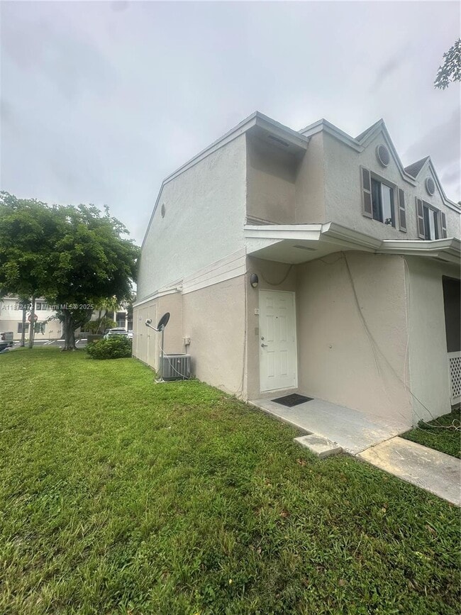 Building Photo - 17455 NW 67th Ct